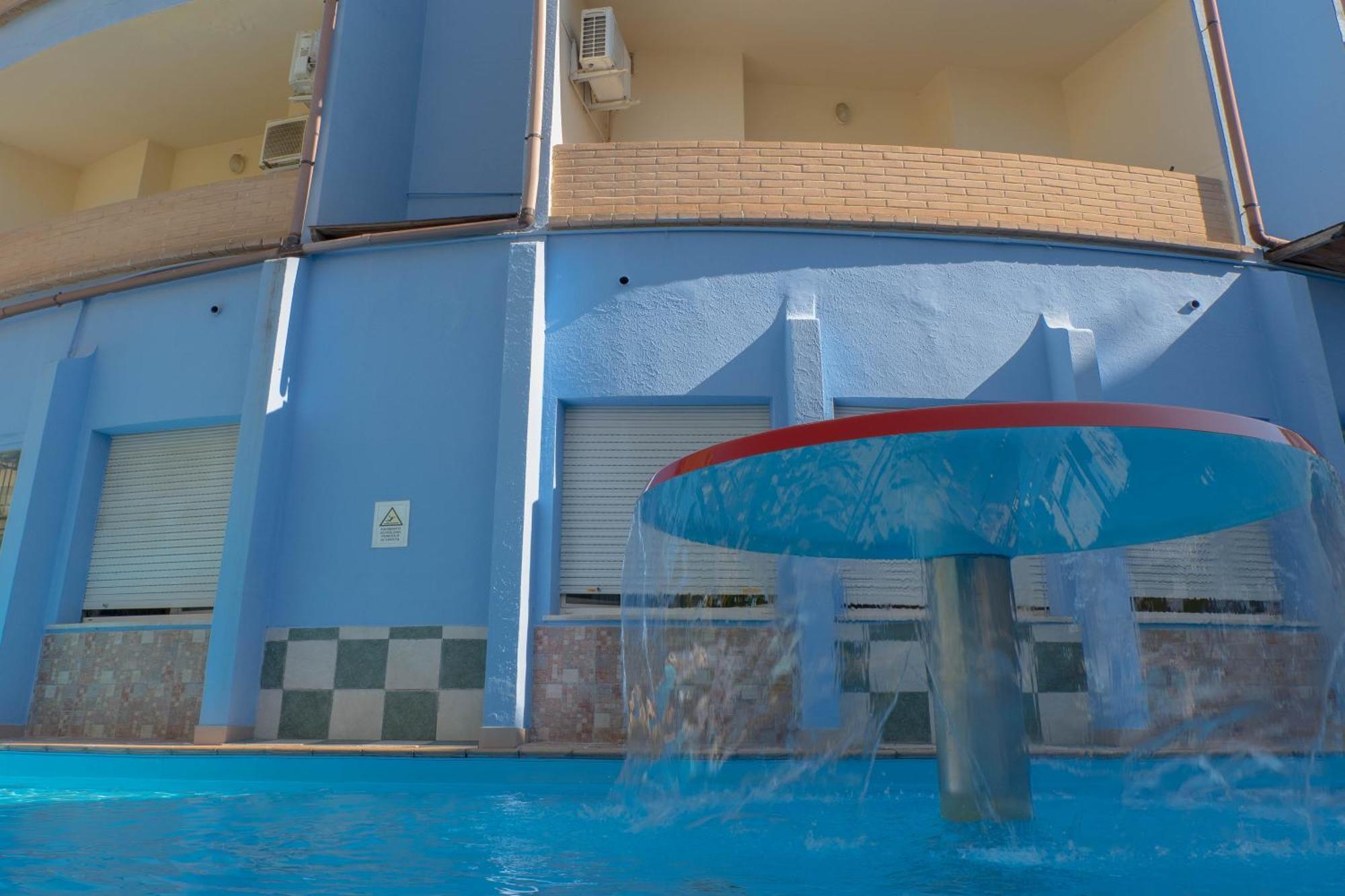 Hotel Albatros Roseto Degli Abruzzi Exterior photo